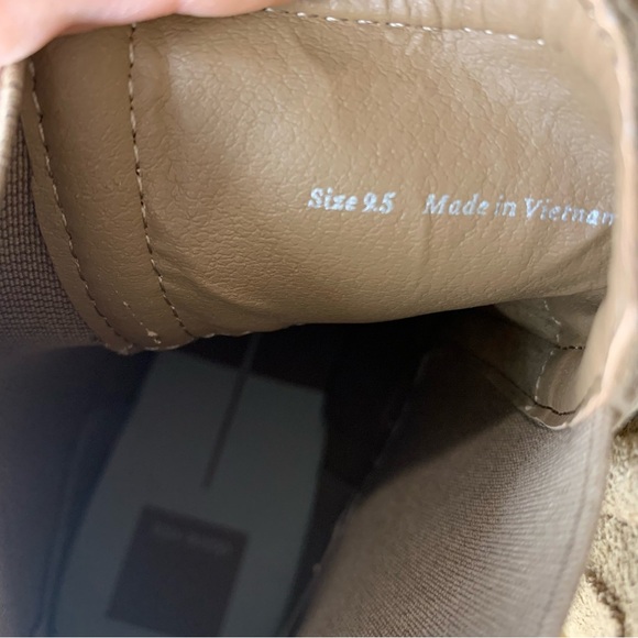 Dolce Vita Hawk H2O Waterproof Chelsea Boot in Mushroom Suede - Size 9.5 - Picture 6 of 9